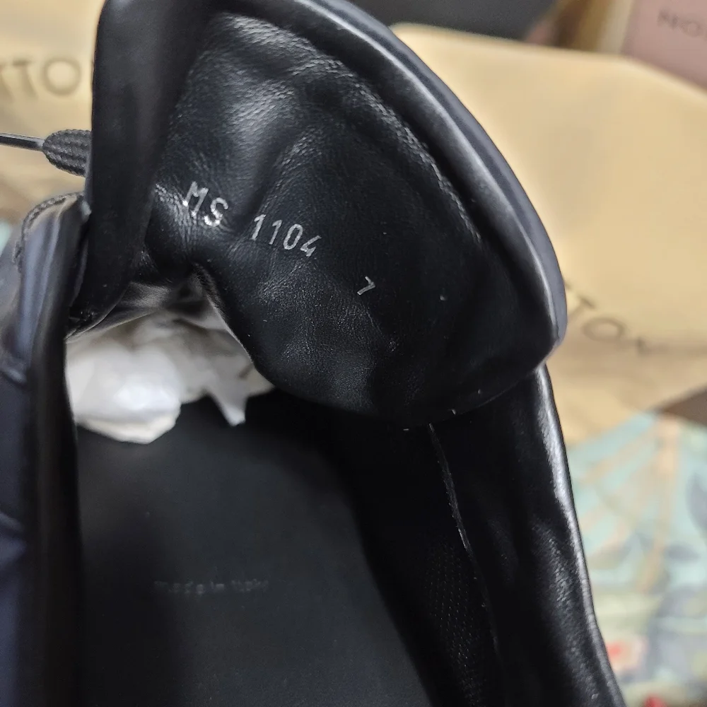 Men's all black Louis Vuitton Sneakers - Picture 8 of 10